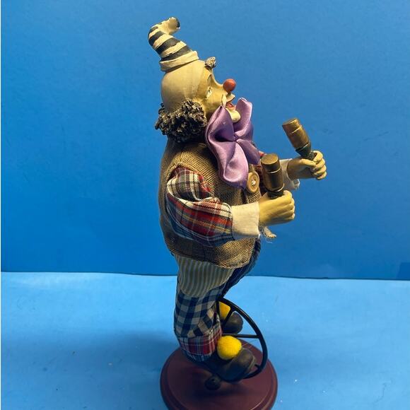Vintage Circus Clown Figurine with Maracas Unicycle Hand-Painted 12" Multicolor - Picture 8 of 12